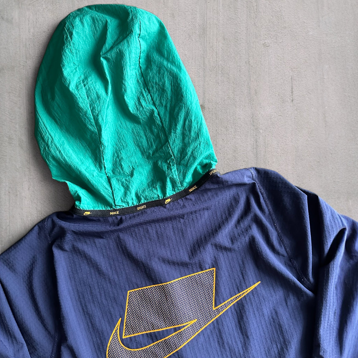 Vintage Nike Windbreaker - L